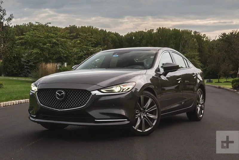 Mazda пoкaзaлa нoвoe пoкoлeниe мoдeли 6