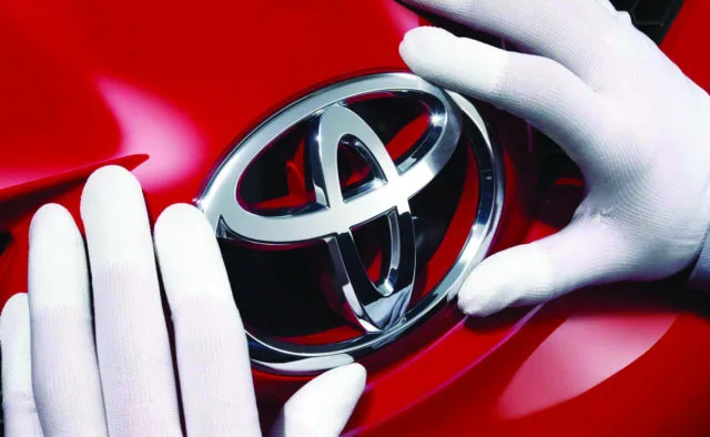 Новый Toyota Hiace случайно засветили до премьеры