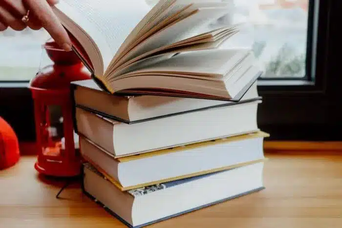 Сила слова: як художні книги впливають на суспільство?