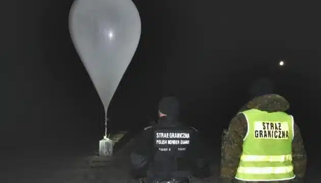 Польща третю добу поспіль фіксує вторгнення повітряних куль із Білорусі