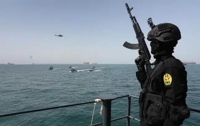 Іран погрожує платою за підводні кабелі в Ормузі