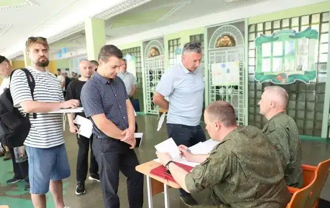 Білорусь розпочала мобілізаційні навчання біля кордону України
