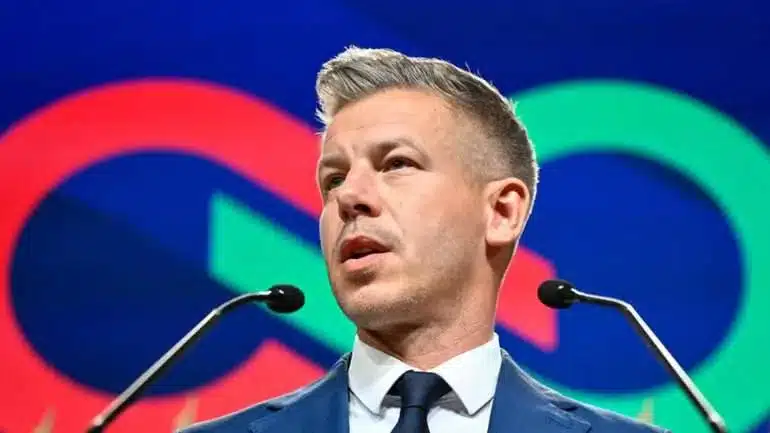 Премʼєр Угорщини Мадяр наказав провести розслідування у справі захоплення інкасаторів «Ощадбанку»